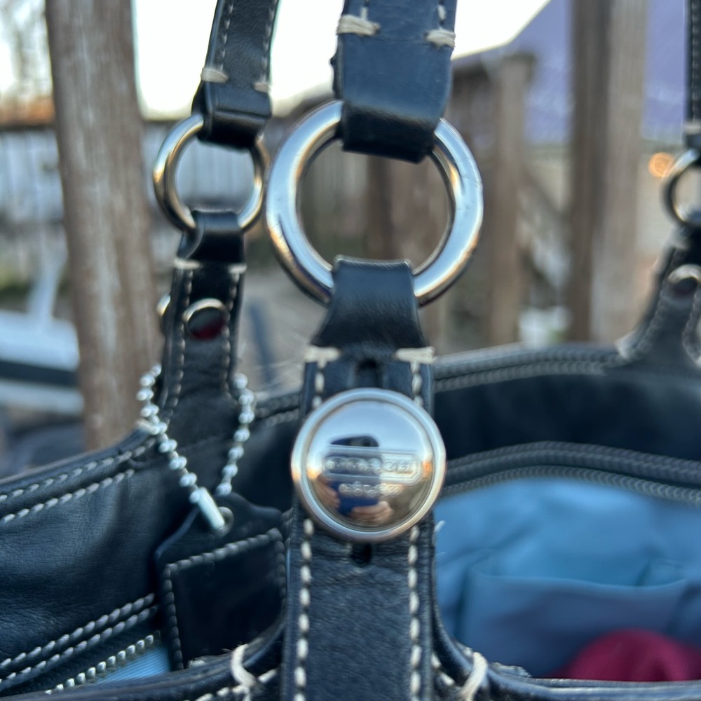 Coach Large Hampton Laguna Black Tote in great condition 16x14 - Picture 5 of 7